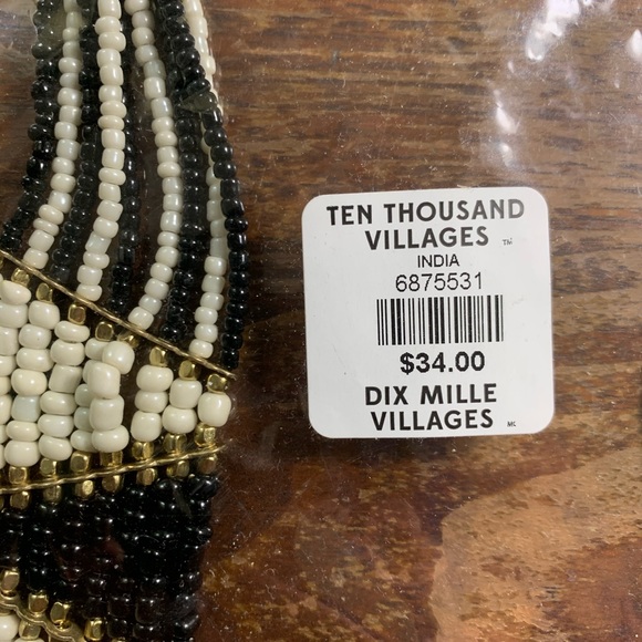Four necklaces from 10,000 Villages - Picture 5 of 16